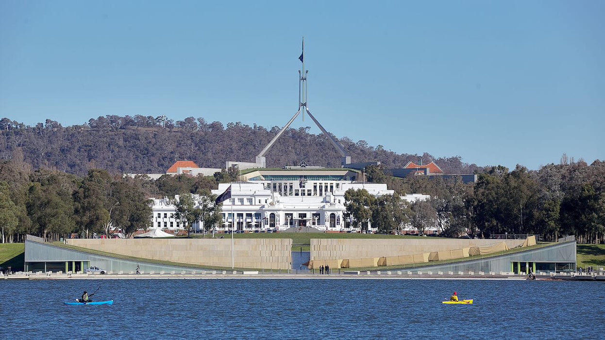 Highlights Of Canberra Tour