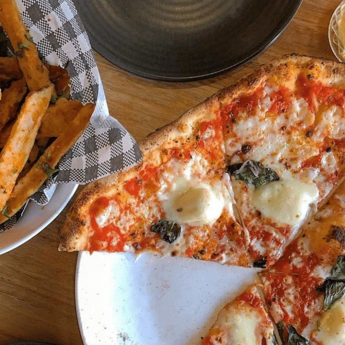 A Grand Pizza & Wine Signature At Pizza Bar Geelong West - We Wander