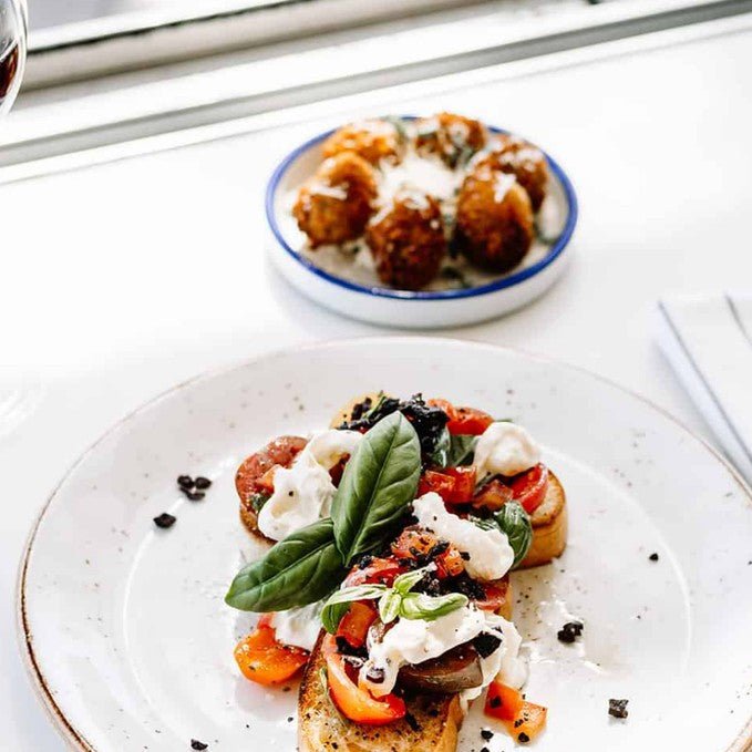 A Signature Waterfront Italian Dining Experience At Il Molo Italian Kitchen & Bar - We Wander