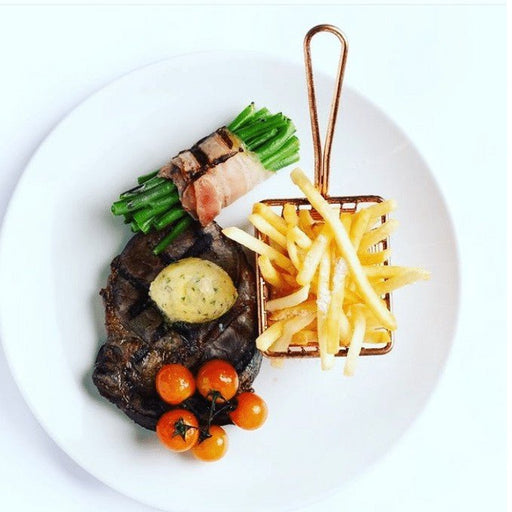 Experience Dinner At Alexandra Hotel - We Wander