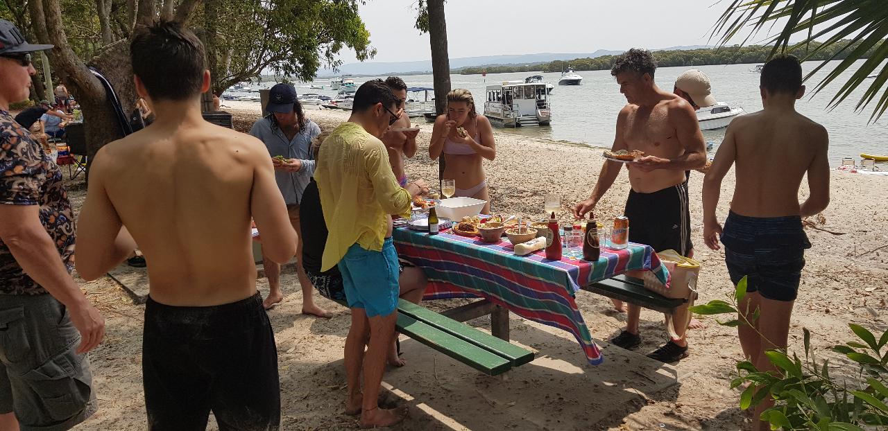 Stradbroke Island 'Captains Day' - We Wander