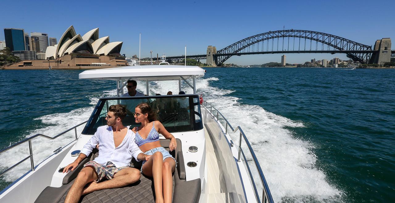 Sydney Icons, Bays & Beaches Cruise - We Wander