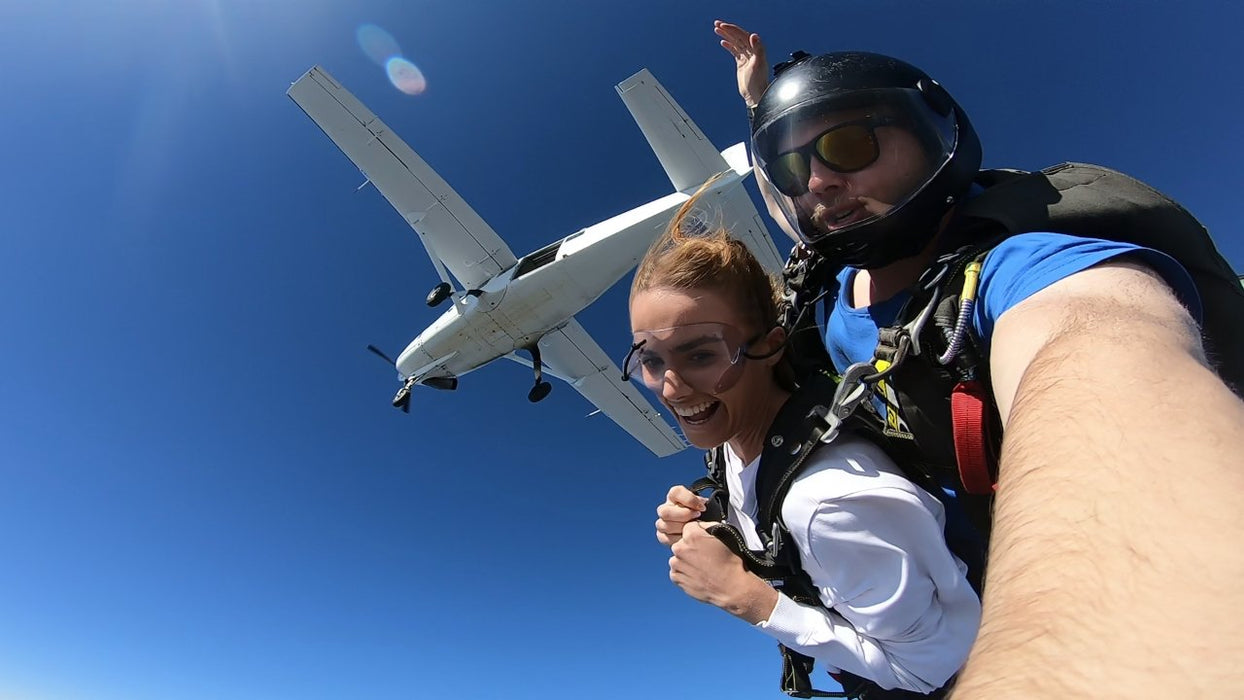 Tandem Skydive Up To 12,000Ft Weekend - We Wander