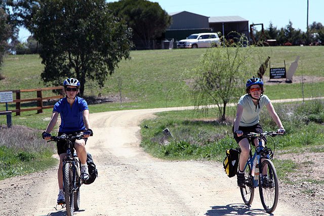 Tour De Mudgee Cellar Door - We Wander